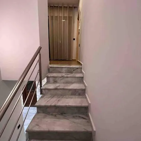 Ora House