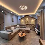 Дом отдыха Ora House *