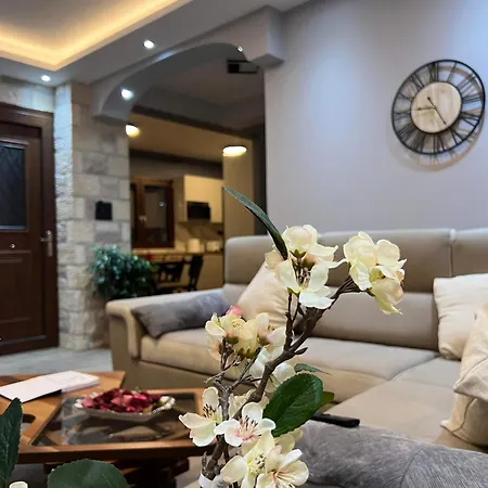 Ora House * Айя-Евфимия