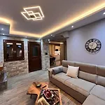 Ora House *